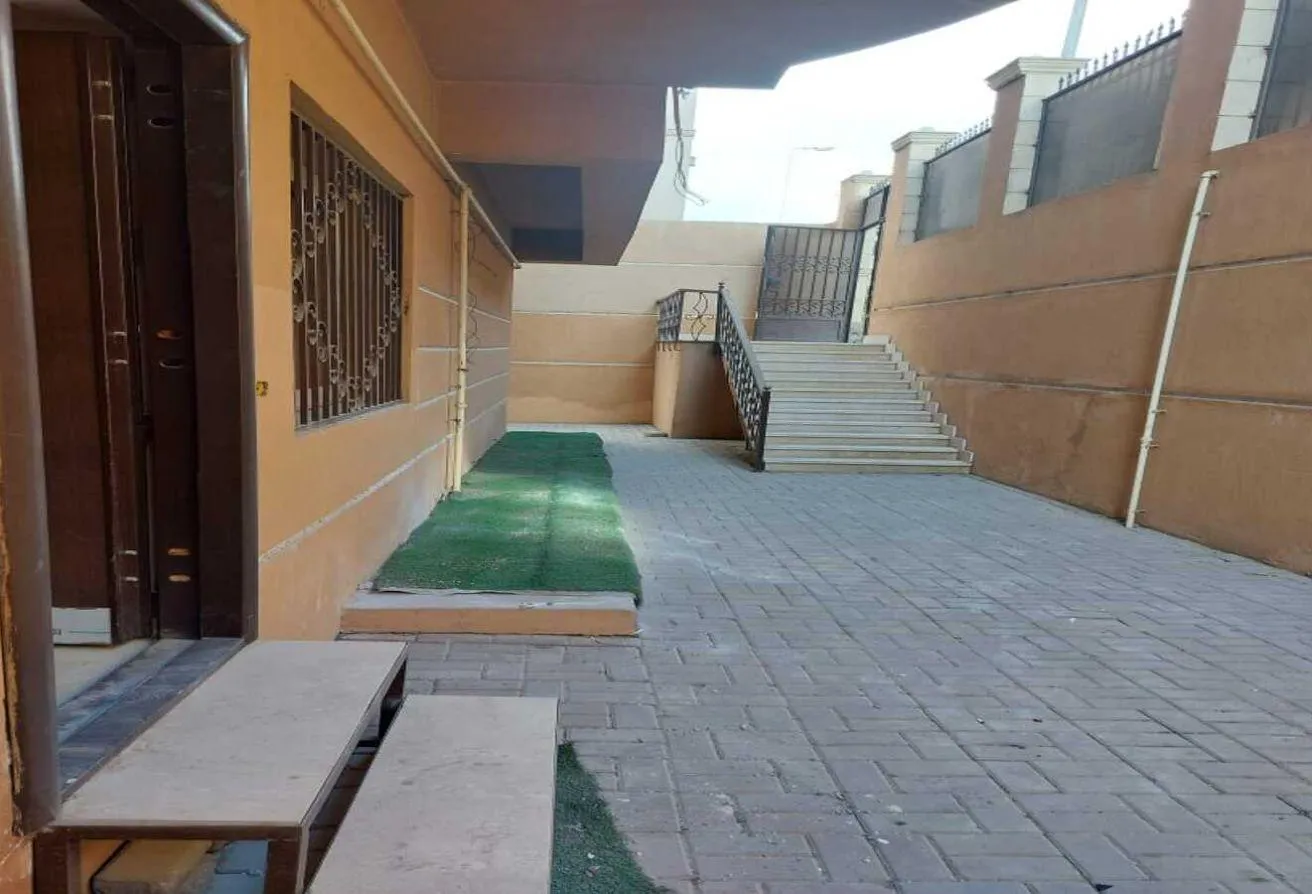 للايجار في ميدان الياسمين: شقه مميزه جدا للايجار وفيو اكثر من رائع قلب التجمع 