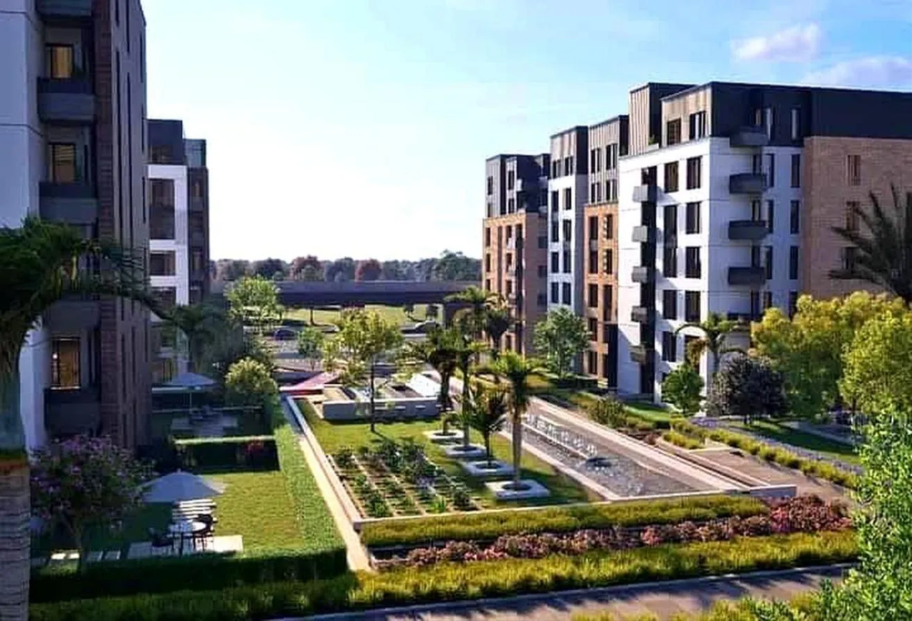 Sale in Royal Maxim: Apartment for sale in Garnet Compound,