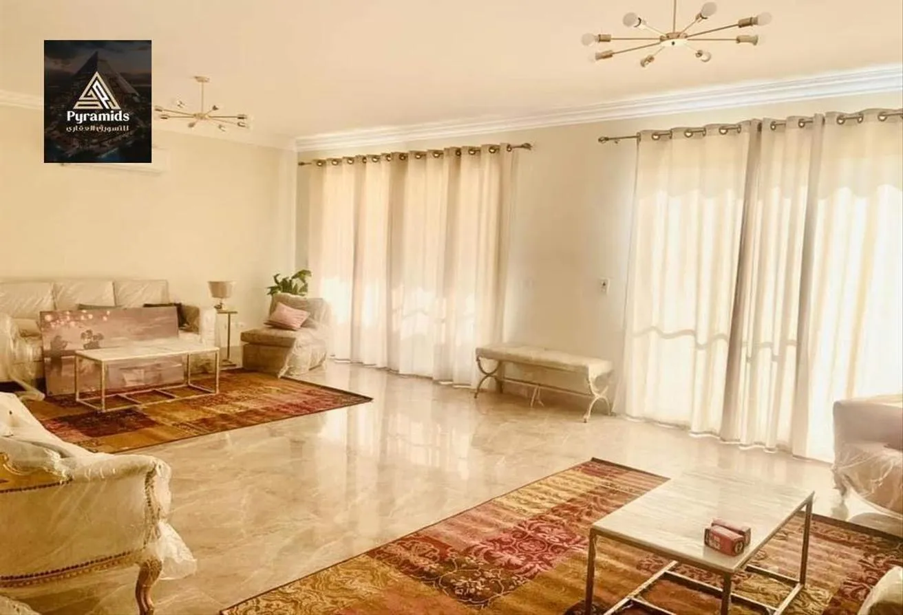 للايجار في ميدوز بارك: توين هاوس تكيفات ومطبخ في الشيخ زايد 