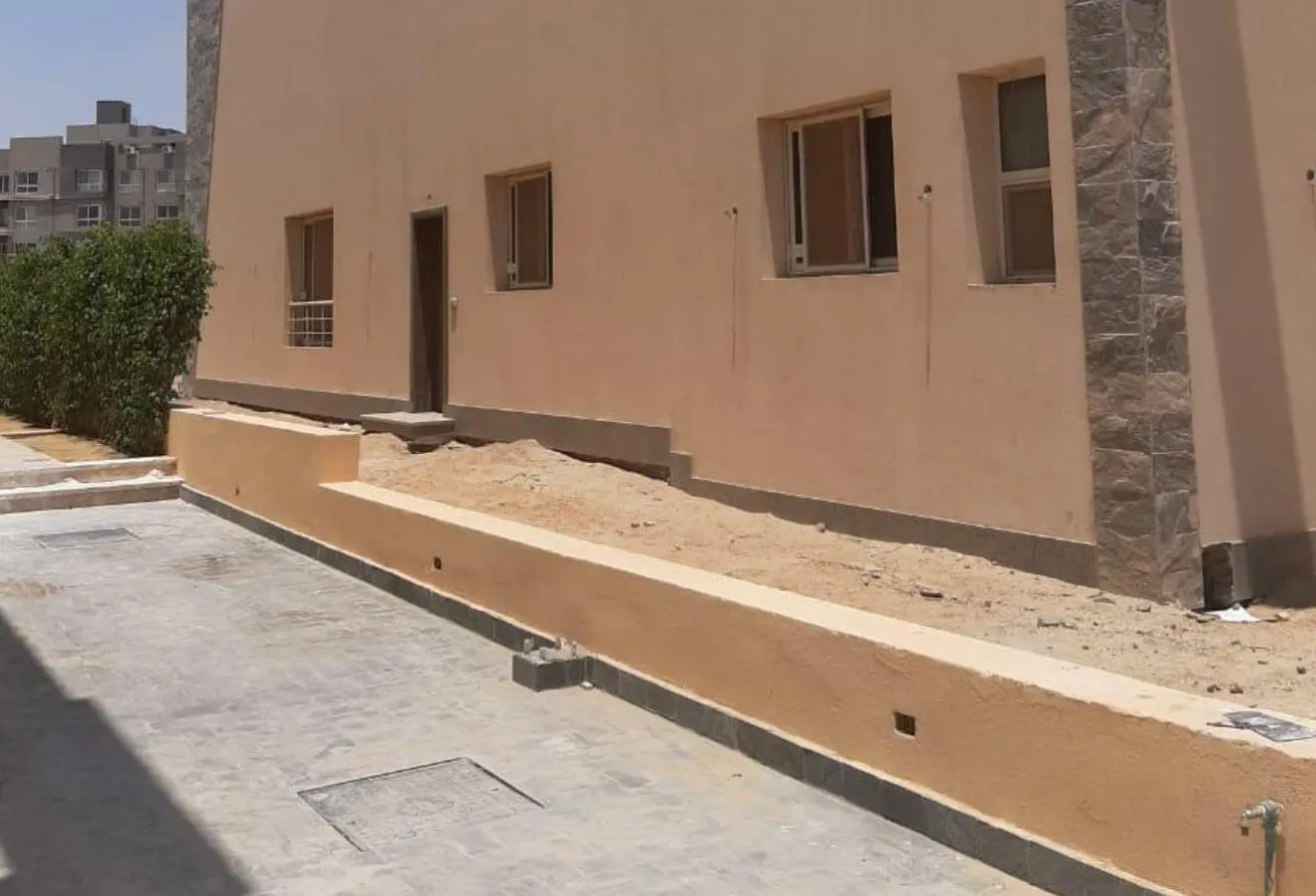 Sale in Grand Heights: فيلا ستاند الون للبيع بكومباوند جراند هايتس متشطبة