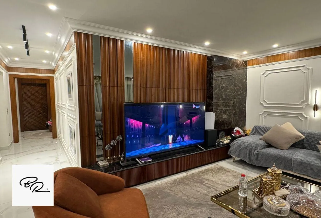 Sale in Lake View Residence 2: Apartment For Sale In Lake View Residence 215m