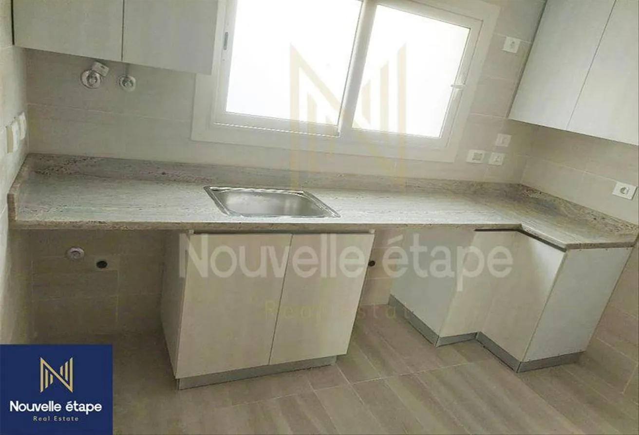 Sale in New Giza: Luxury villa, ideal for foreigners, for sale/rent