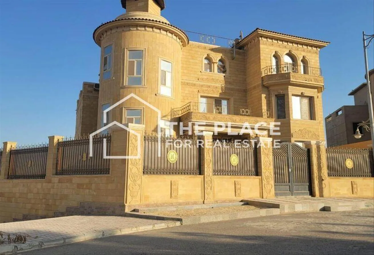 Sale in Royal City: Palace for sale in Royal City Compound Prime Locat