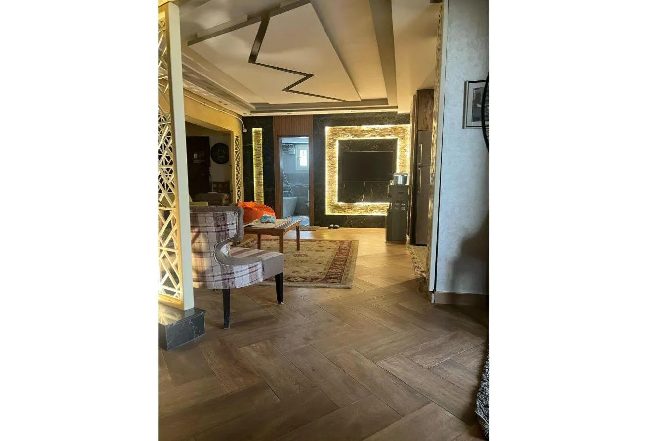 Gallery Image 9