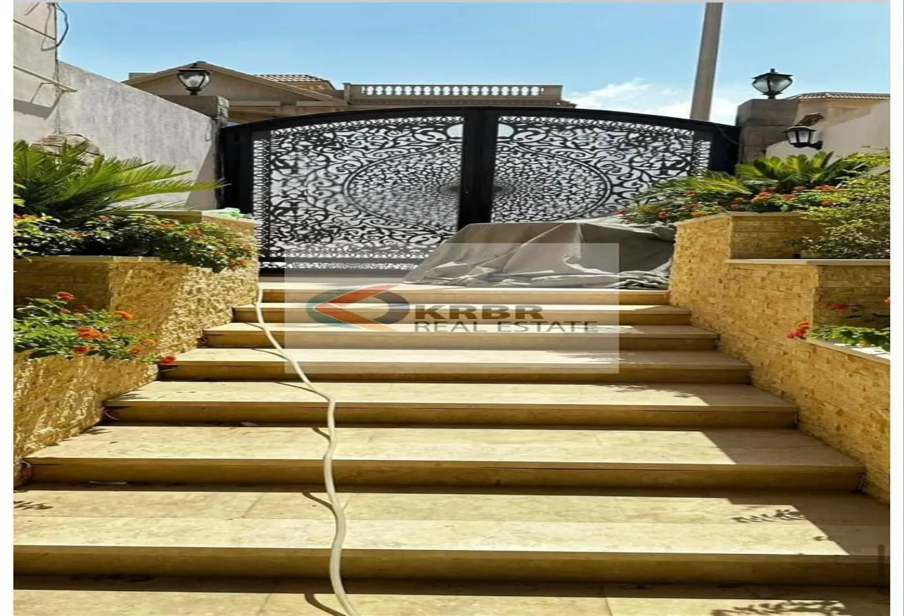 Sale in West Somid: شقة ارضى للبيع فى غرب سوميد 6اكتوبر