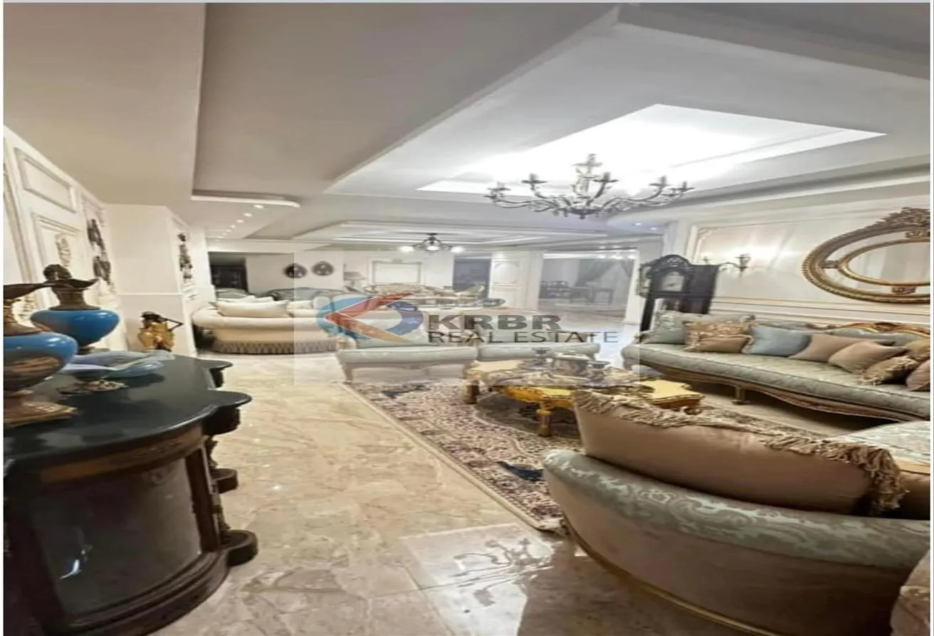 Sale in West Somid: Luxury villa for sale |Spacious space with swimmig
