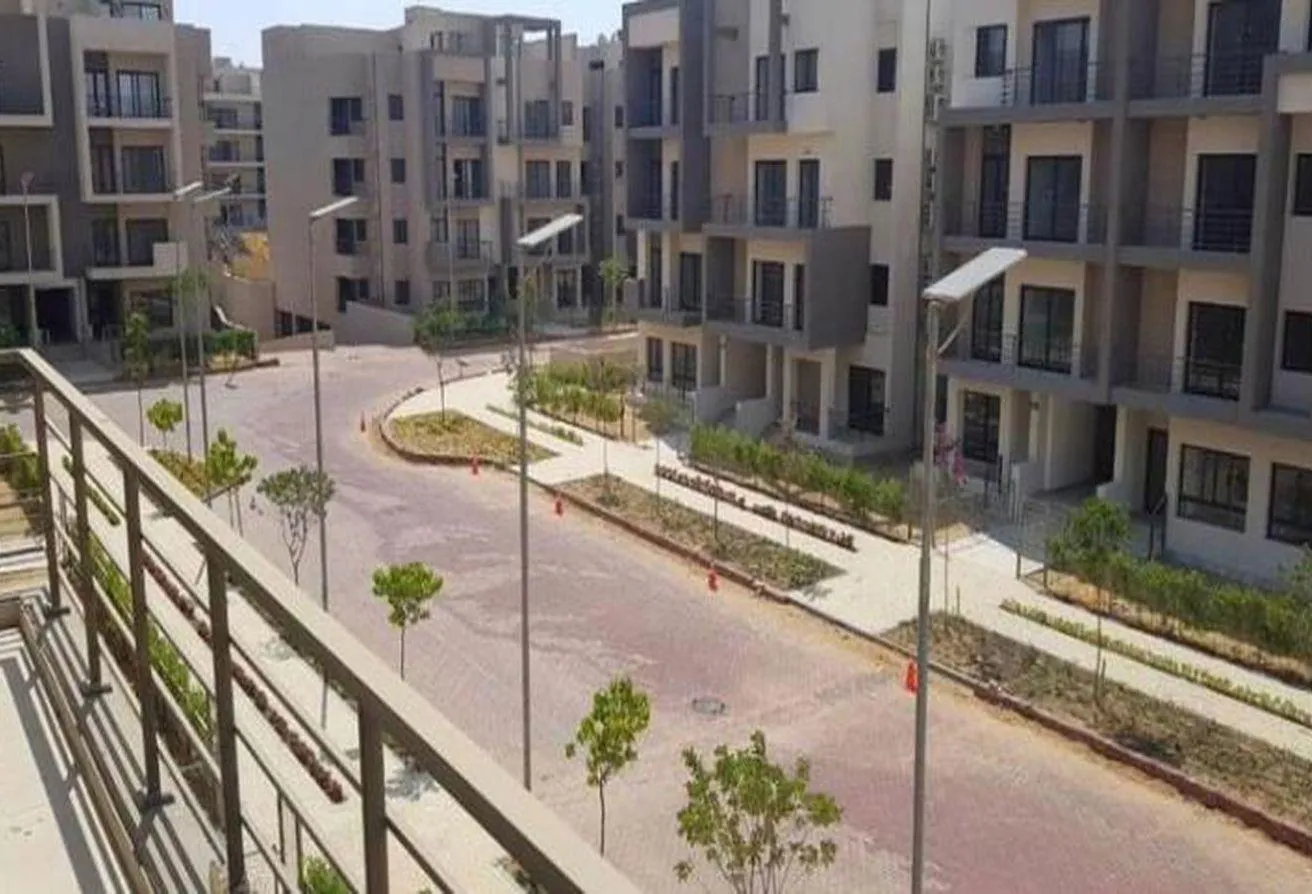 Sale in Villa Square: Apartment for sale in fifth square el maraseem