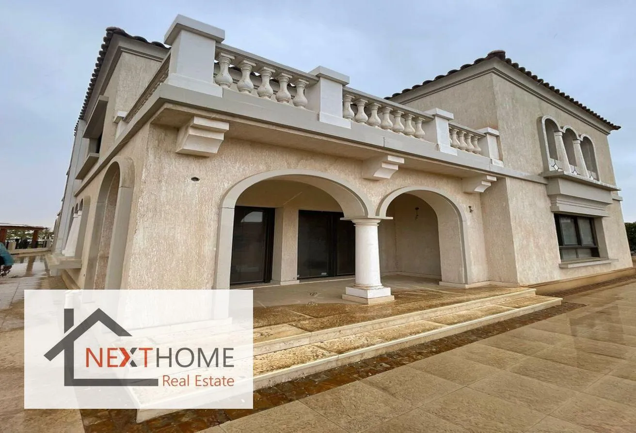 Sale in Celia: For sale a stsndalone  villa in Celia Compound -