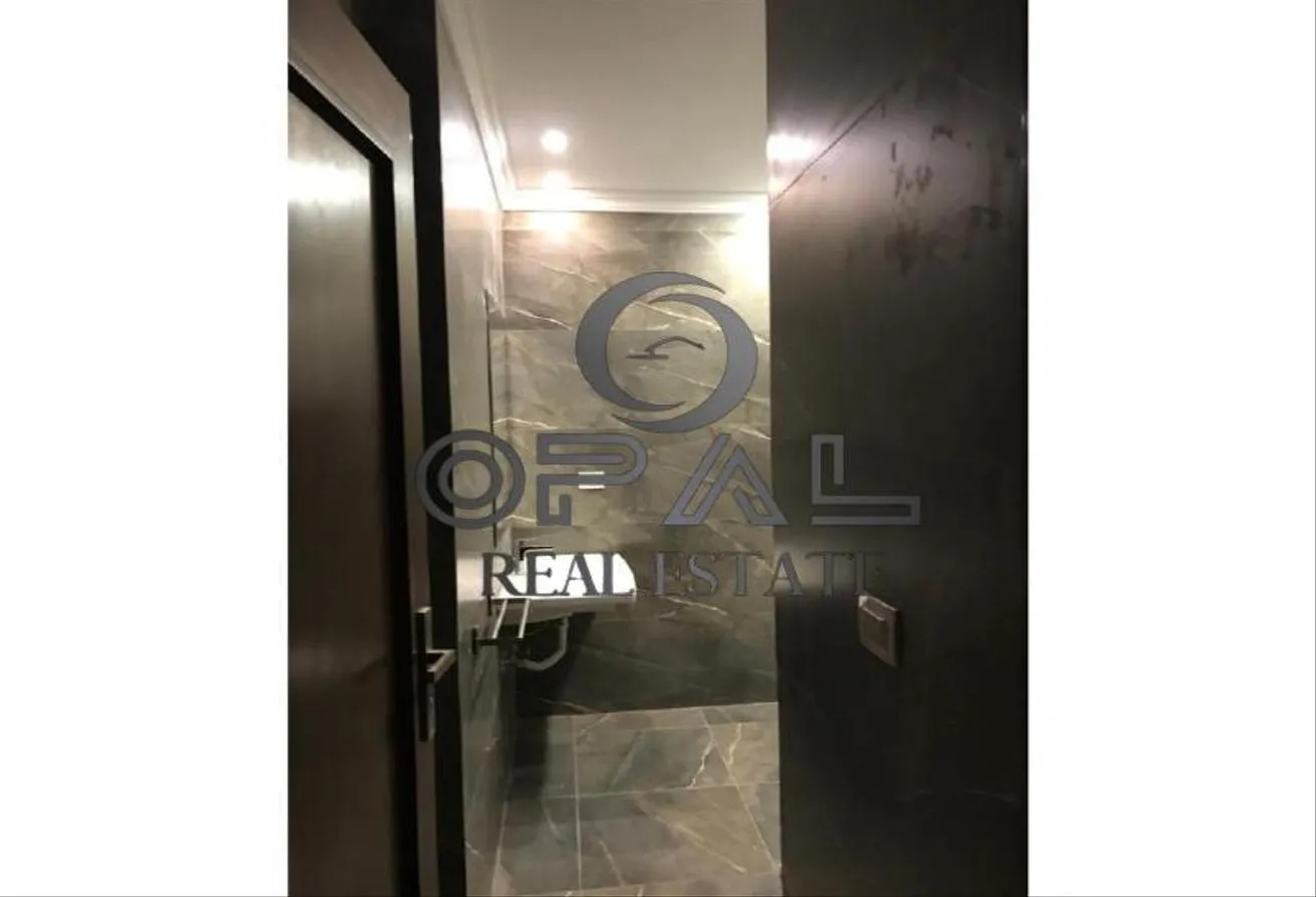 Gallery Image 6