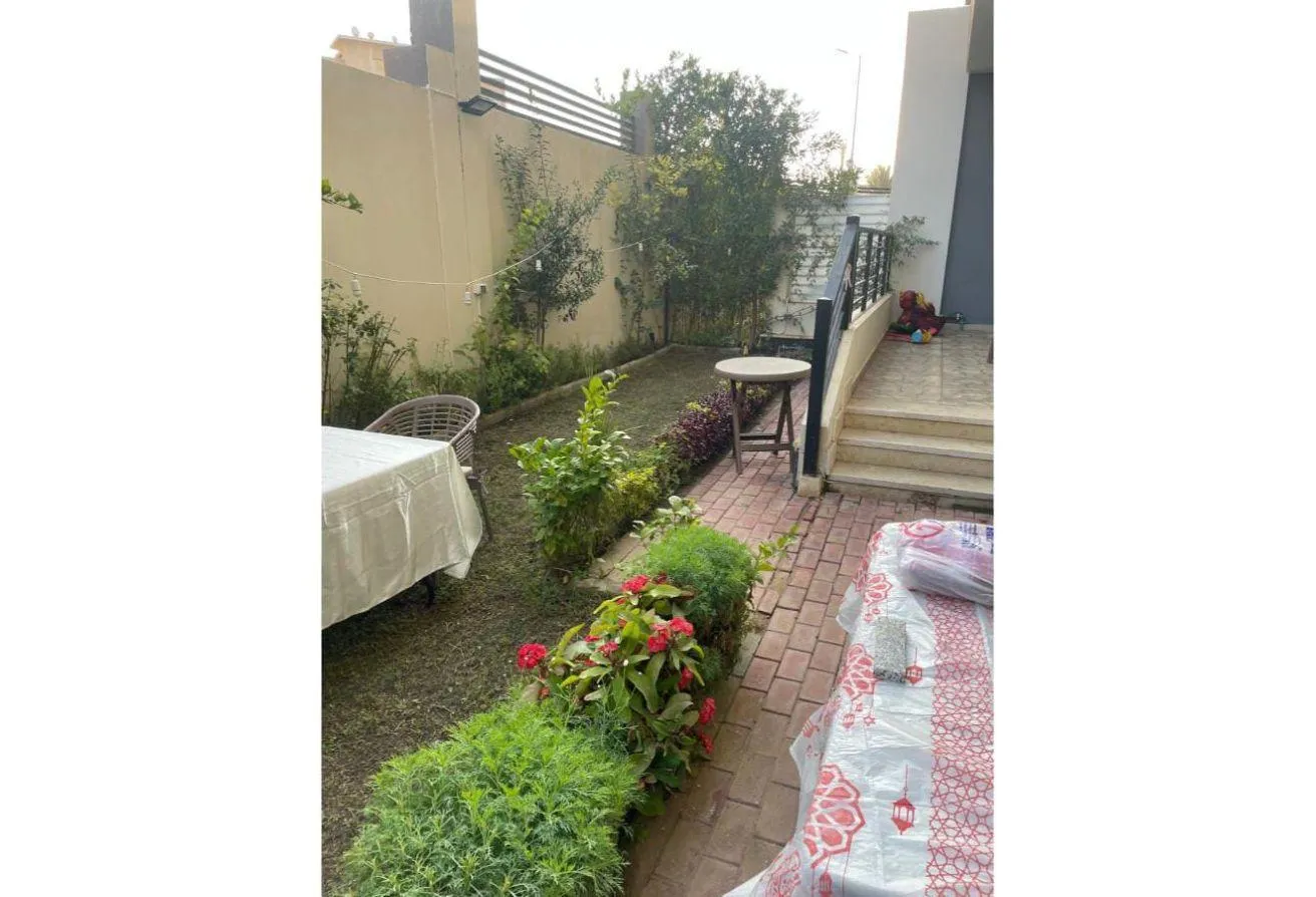 Sale in Tala: كمبوند تاله 6 اكتوبر خلف مول العرب