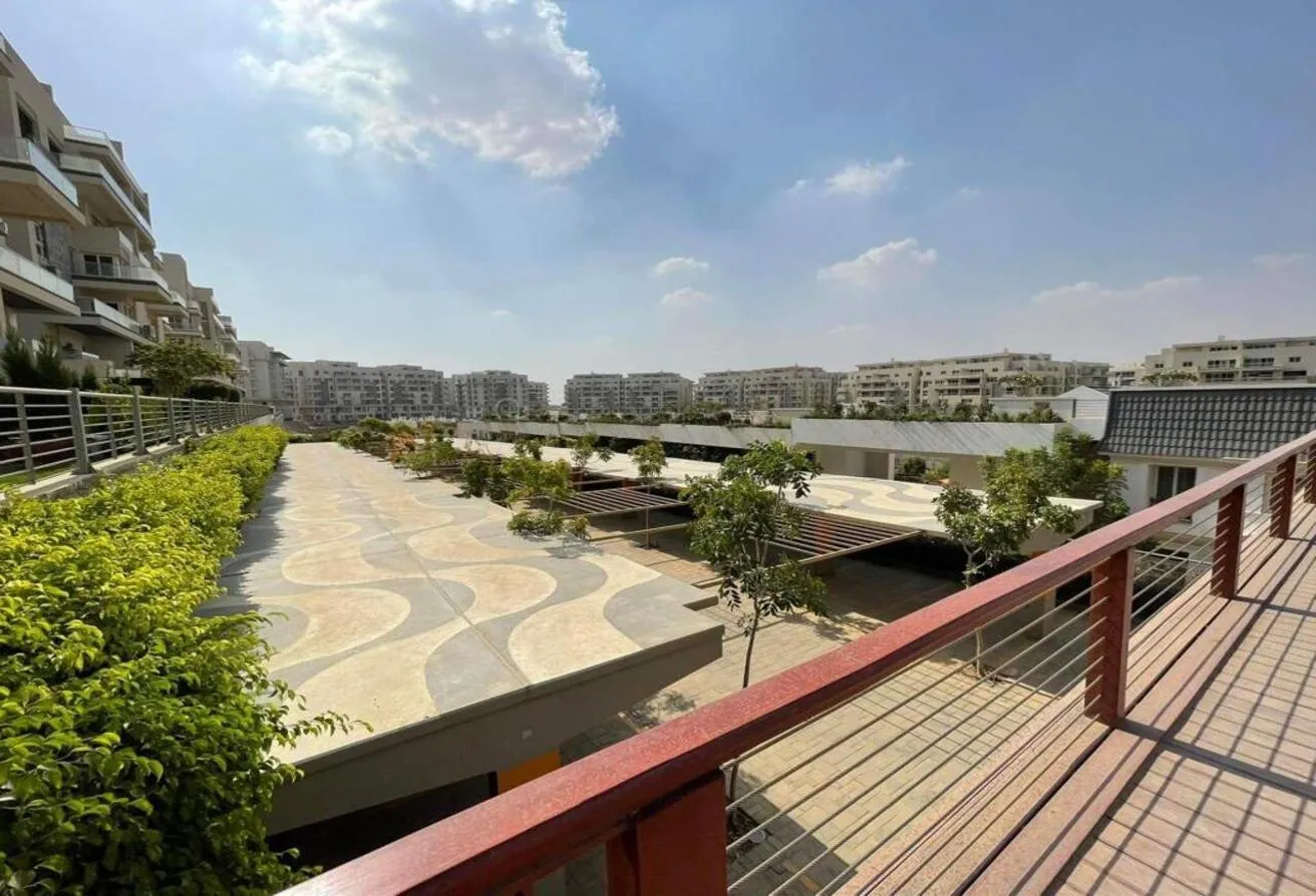 Sale in Mountain View iCity: Mountain View duplex villa 240m private gardn 140m