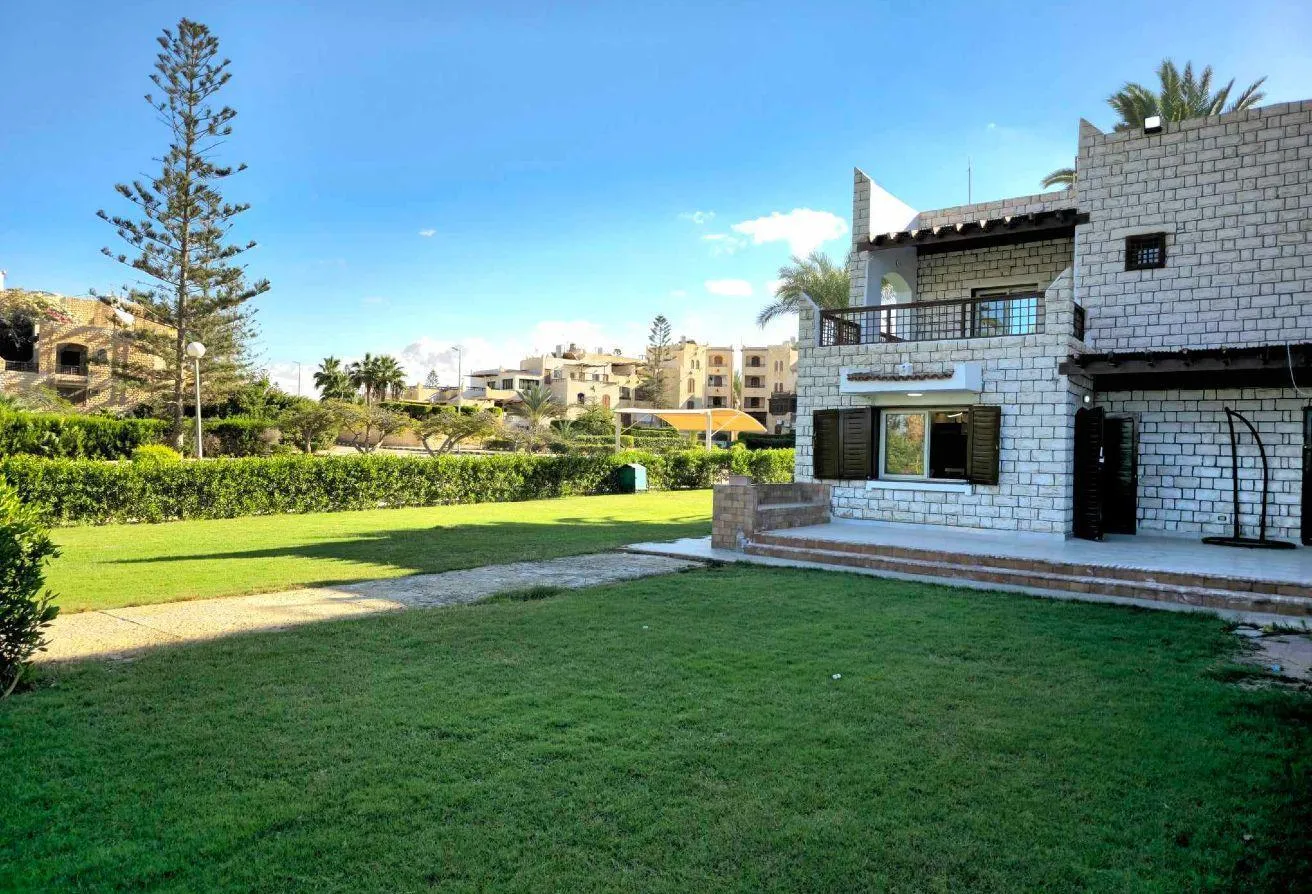 Sale in Marina 1: دوبلـكـس  للـبـيــع  فــي - مــاريـنــا