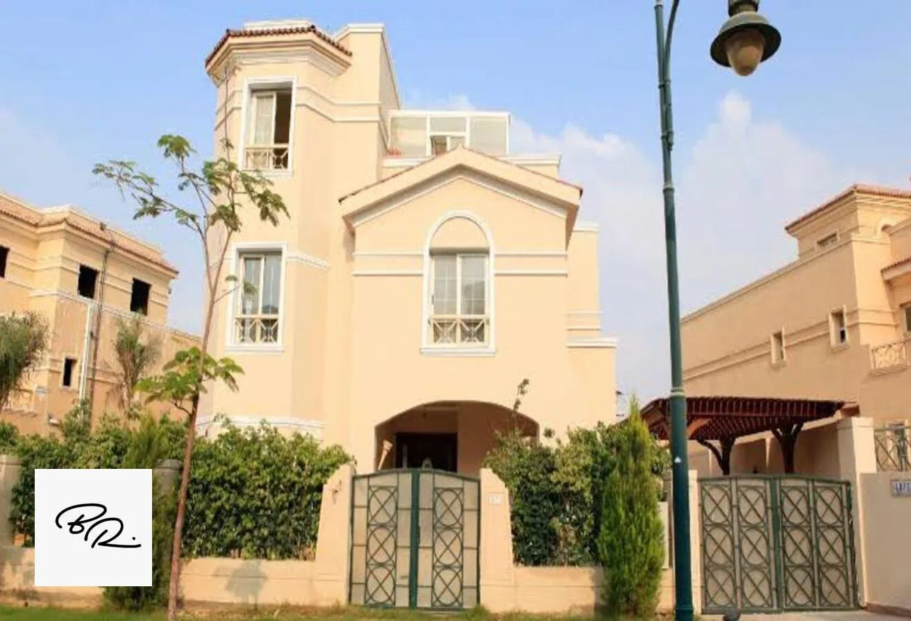البيع في جراند ريزيدنس: فيلا نصف تشطيب جاهزه للسكن 710 متر 