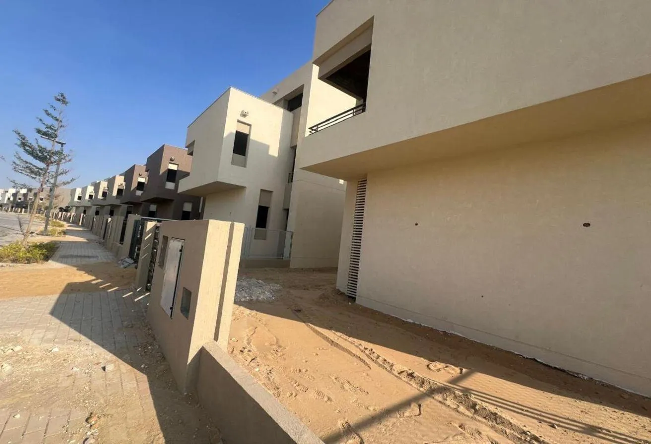 Sale in The Crown: Finished Villa Ready to move in October - Zero DP.