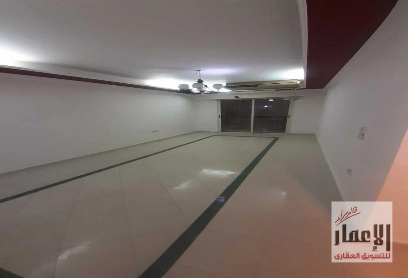 Rent in Al Hosary: Apartment for rent in exclusive Diamond Mall with