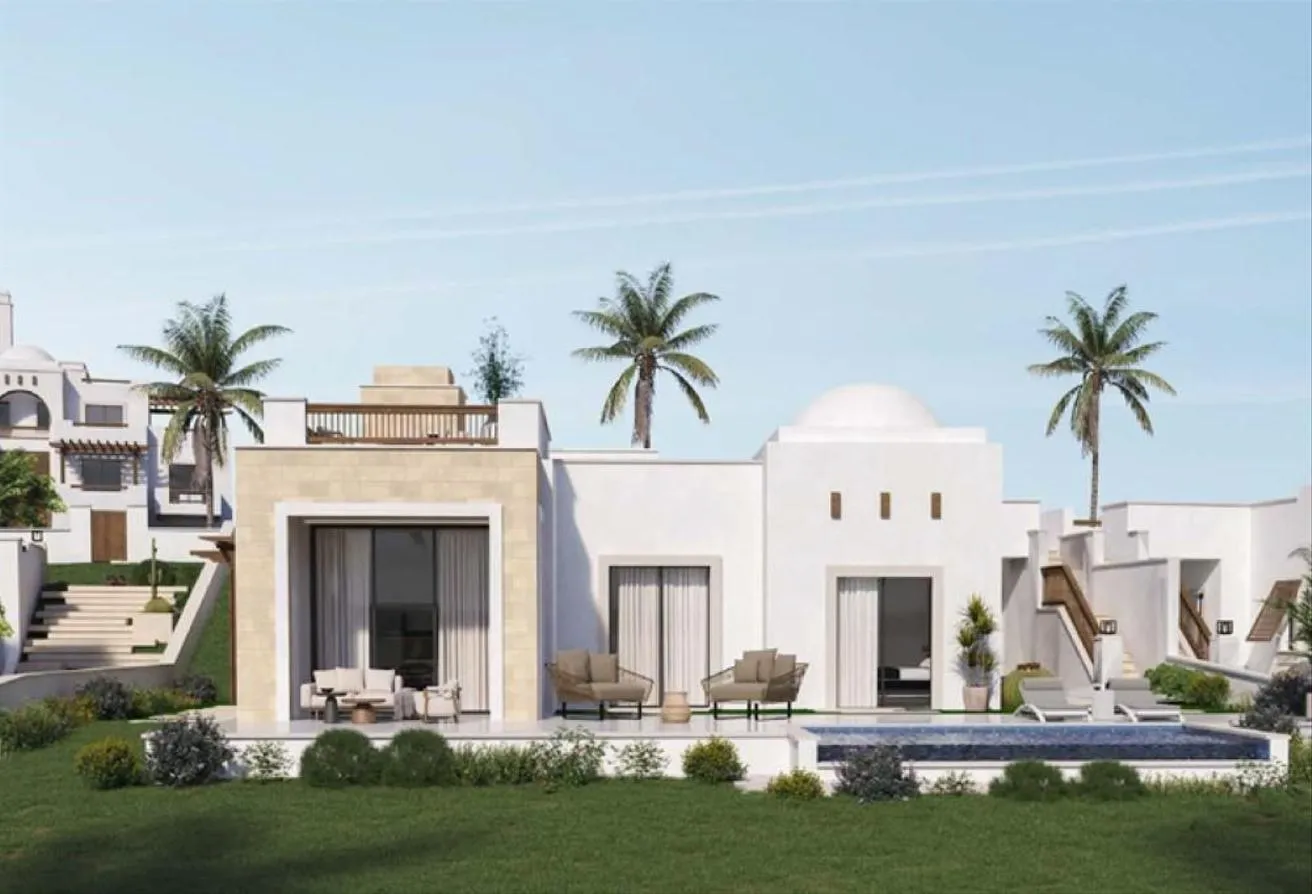 Sale in Kamaran: Luxury Villa with Private Pool, Lagoon View 0% DP