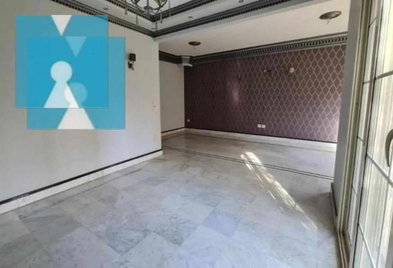 Sale in 10th District: Apartment for sale in 10th District Sheikh zayed
