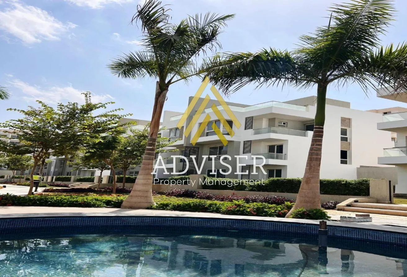 Sale in Beta Greens: Town House Corner Lake Front with 25%Disc in cash
