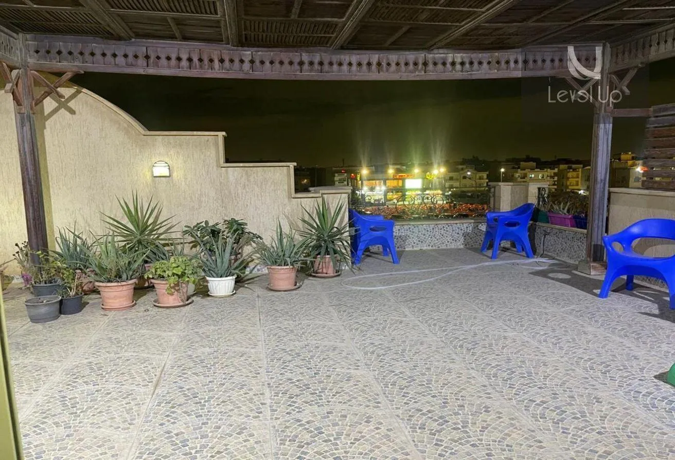 Sale in El Banafseg 9: Apartment for sale in Banfsaj 9 with a large area