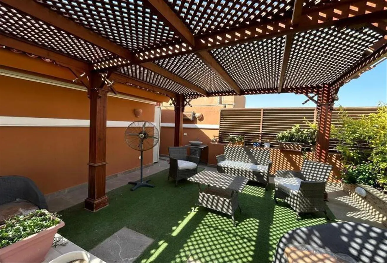 Sale in Green 3: Penthouse220m for sale fully finished Green3 Zayed