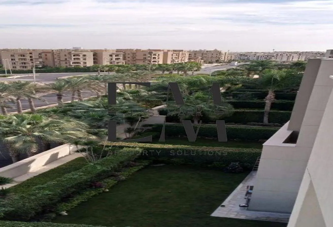 Sale in Park View: Penthouse for sale in Park View - New Cairo