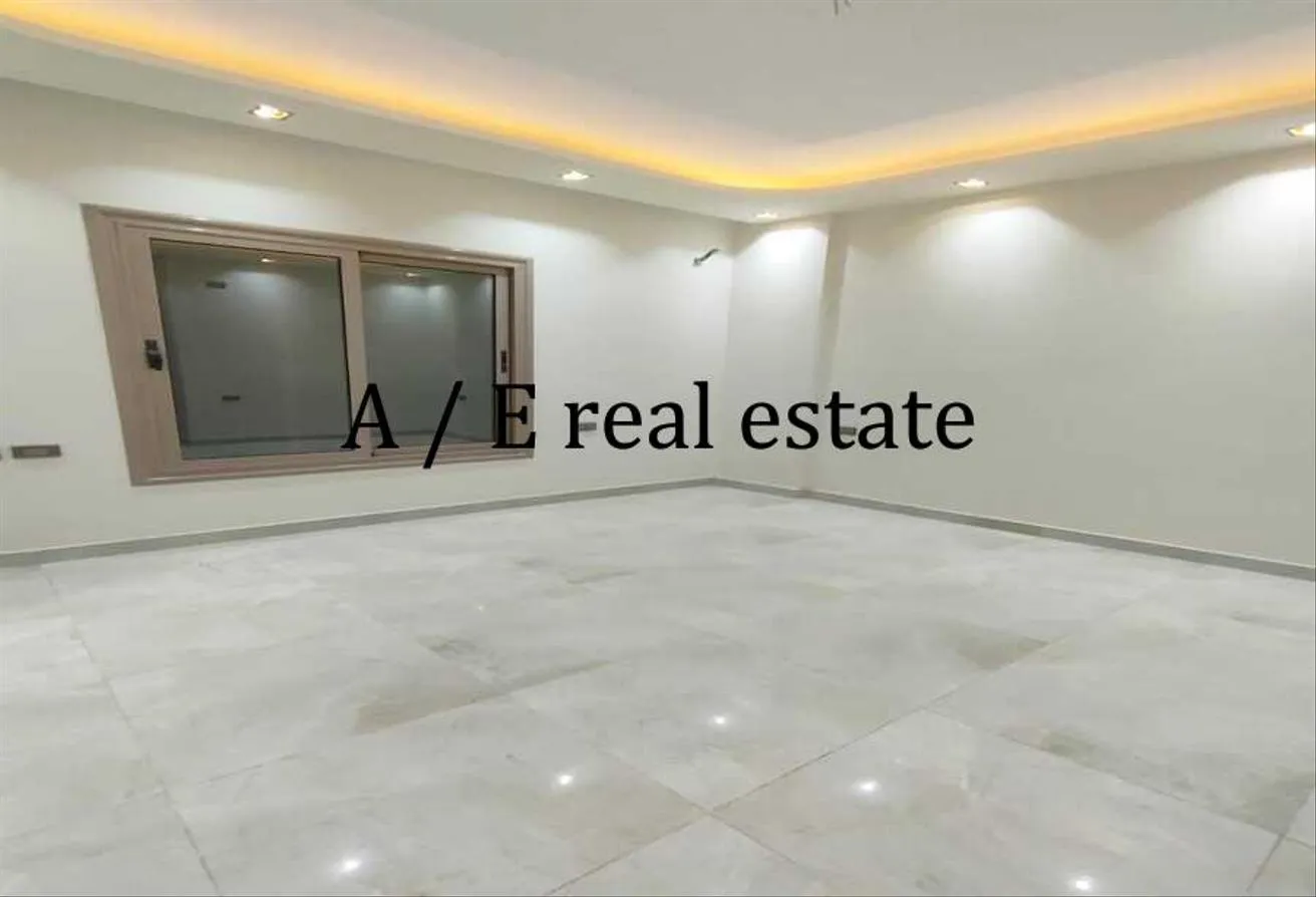 Rent in Touristic 1: دوبليكس مميز في افضل لوكيشن