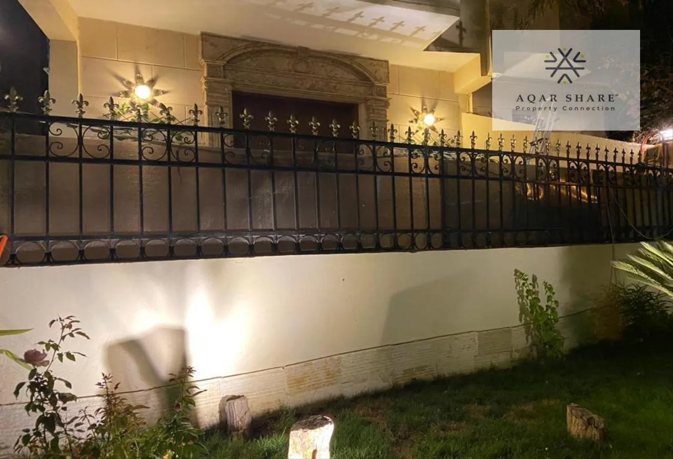 Sale in District 3: شقة للبيع  في الحي التالت مجاوره خامسه