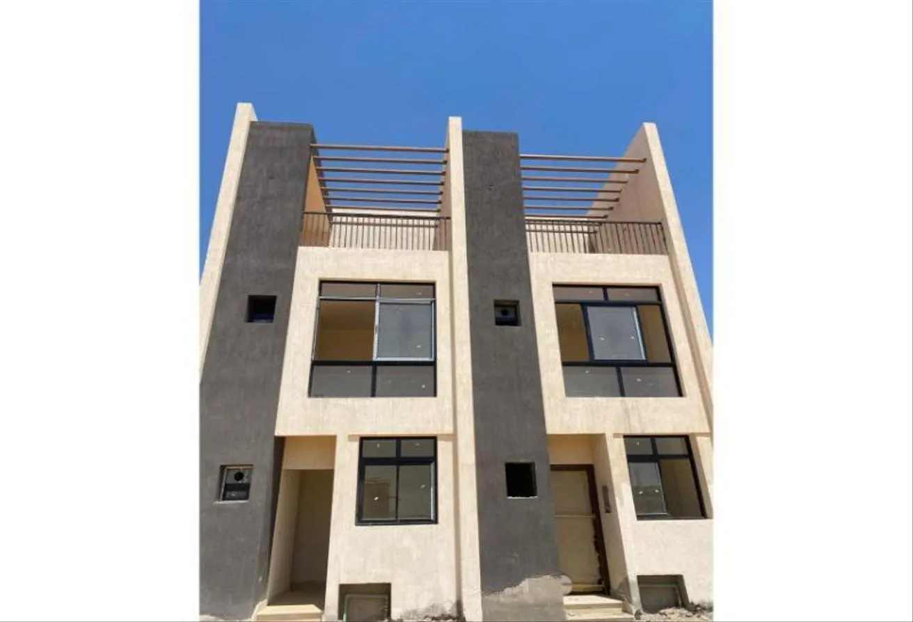 Sale in MonteNapoleone: luxurious finishing, RTM apartment at mostakbal
