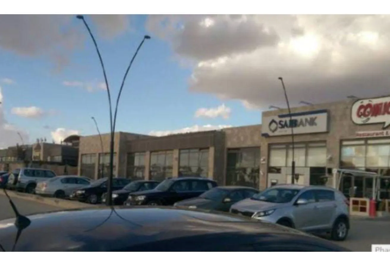 Rent in Beverly Hills: Office or clinic for rent in west square