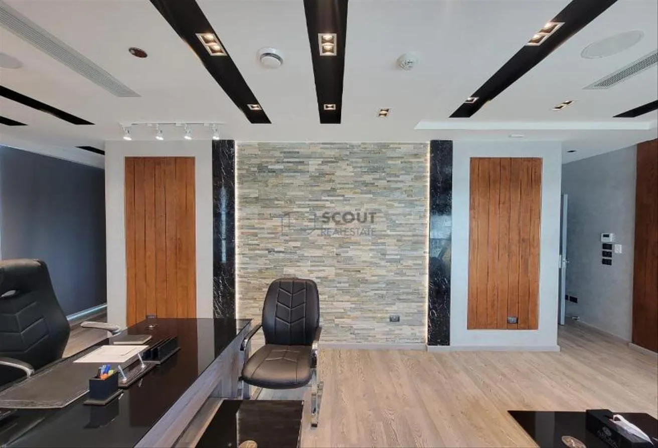 Sale in Cairo Business Plaza: office for sale at Cairo business plaza 190 SQM
