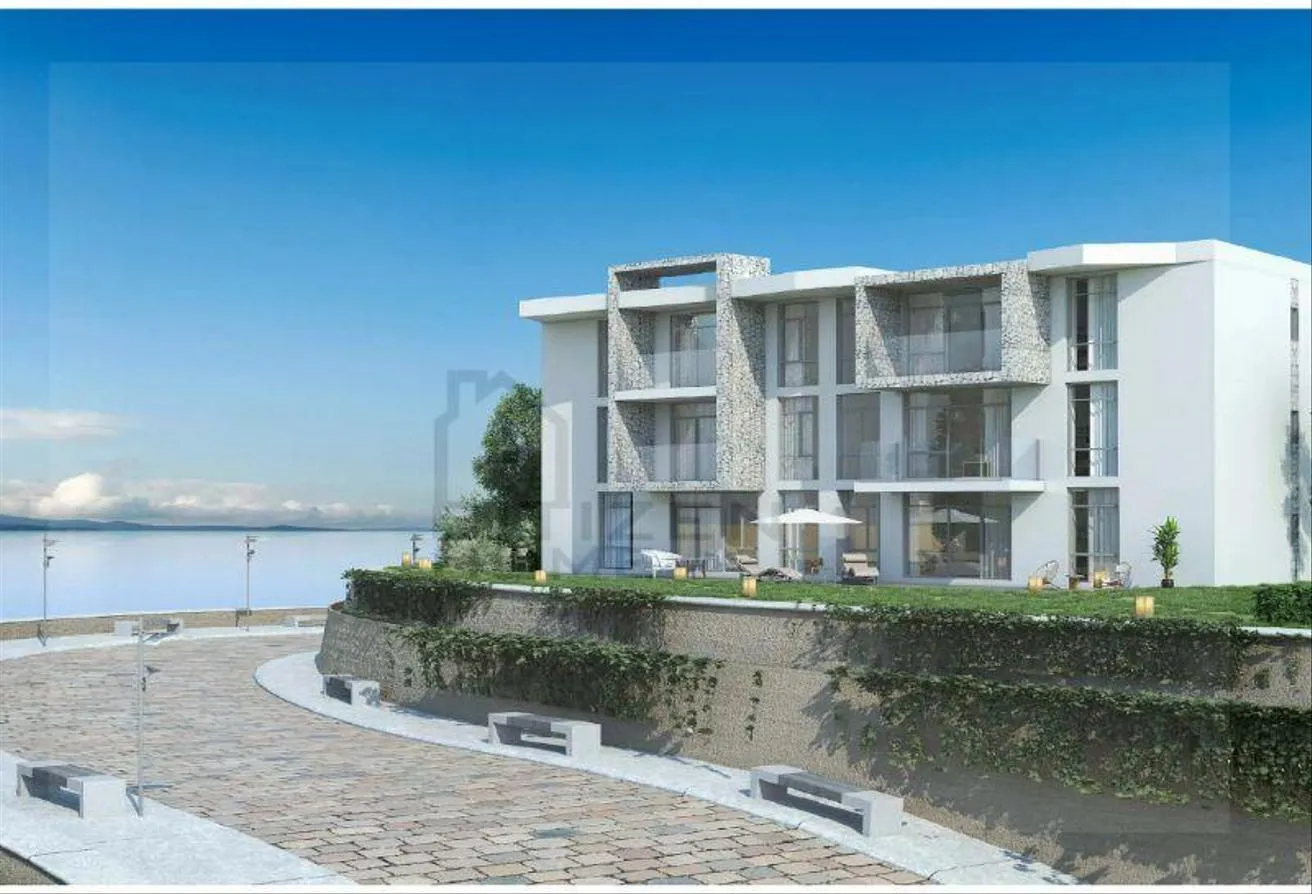 Sale in Ras Al Hekma: Finished chalet direct on lagoon | inst on 10years