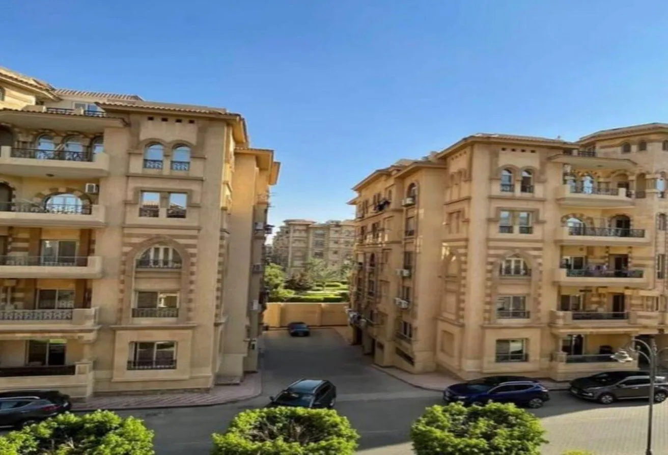 البيع في حياتى ريزيدنس: شقه مميزه جدا تشطيب اكثر من رائع قلب التجمع 