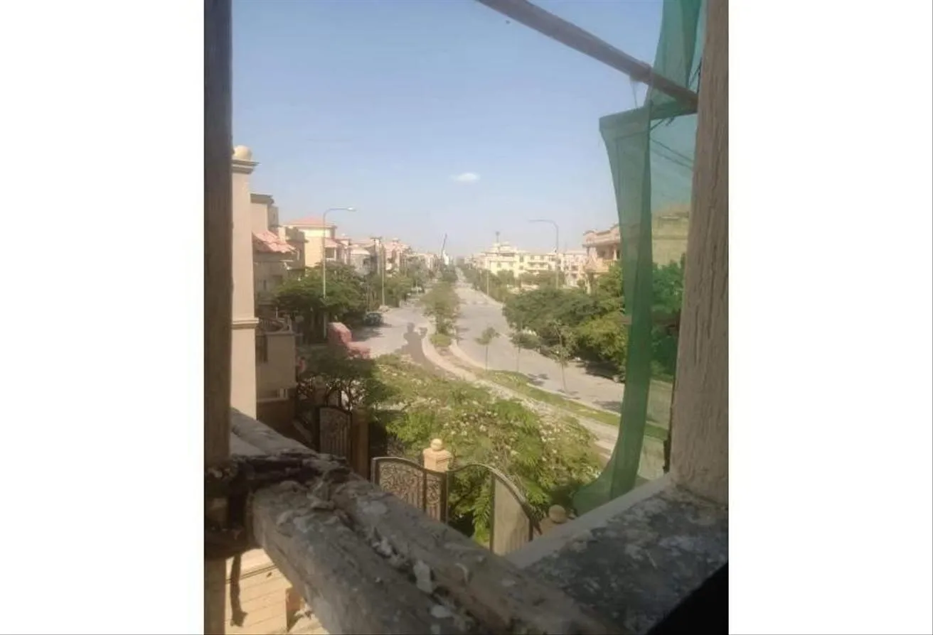 Sale in West Somid Road: للبيع دور اراضى مرتفع بجاردن 185م  فيو  لاند سكيب