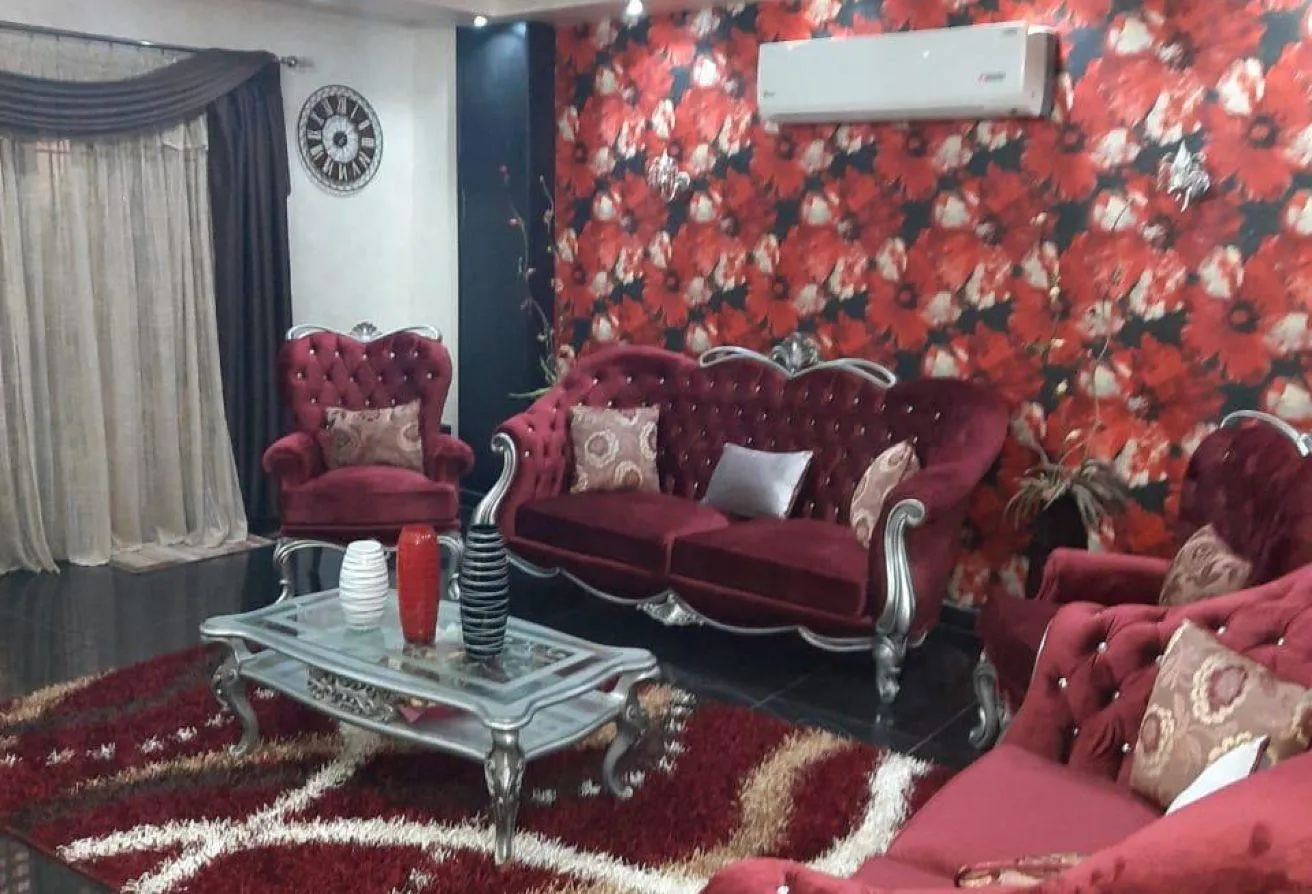 Gallery Image 13