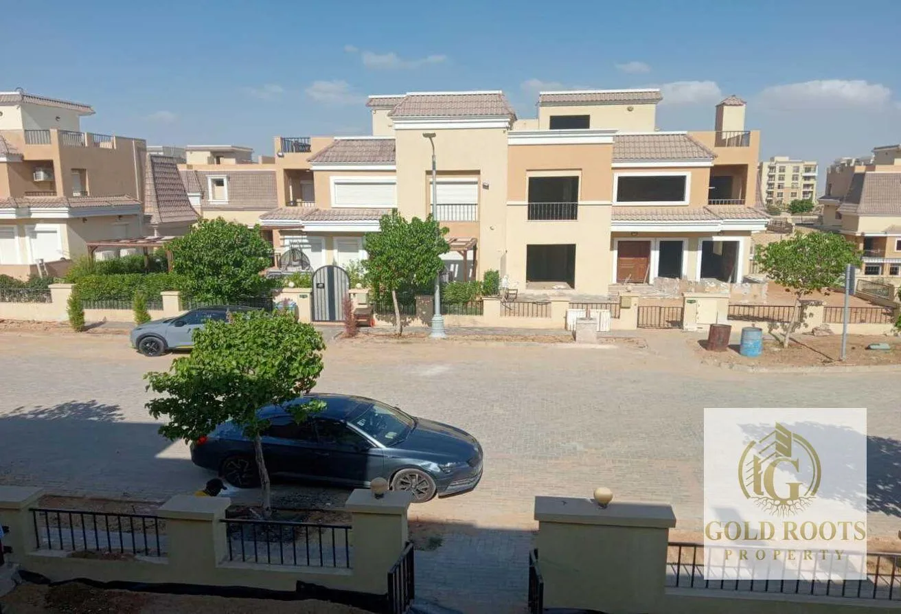 البيع في سراي: تطل على مناظر طبيعية وموقع مميز Svilla 