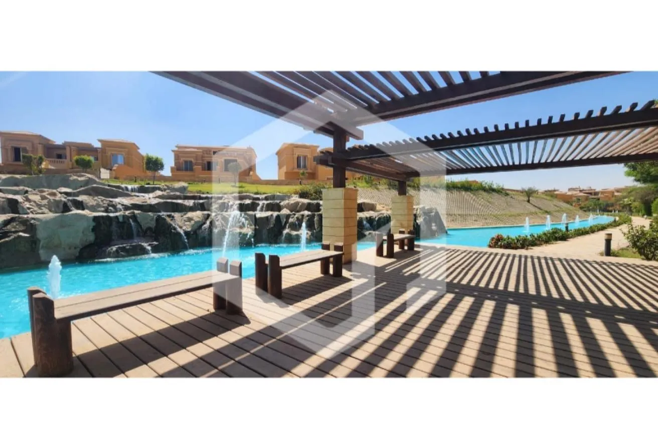 Sale in Royal Meadows: Pay 600k and get a flat next to Al Ahly and Etapa