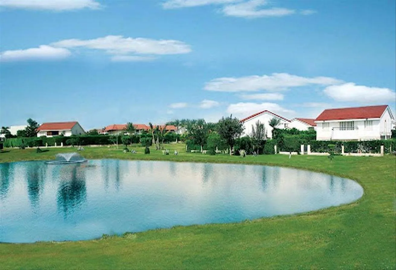 Sale in Al  Rabwa: Resale Apartment 2BR Super Lux Near Delivery