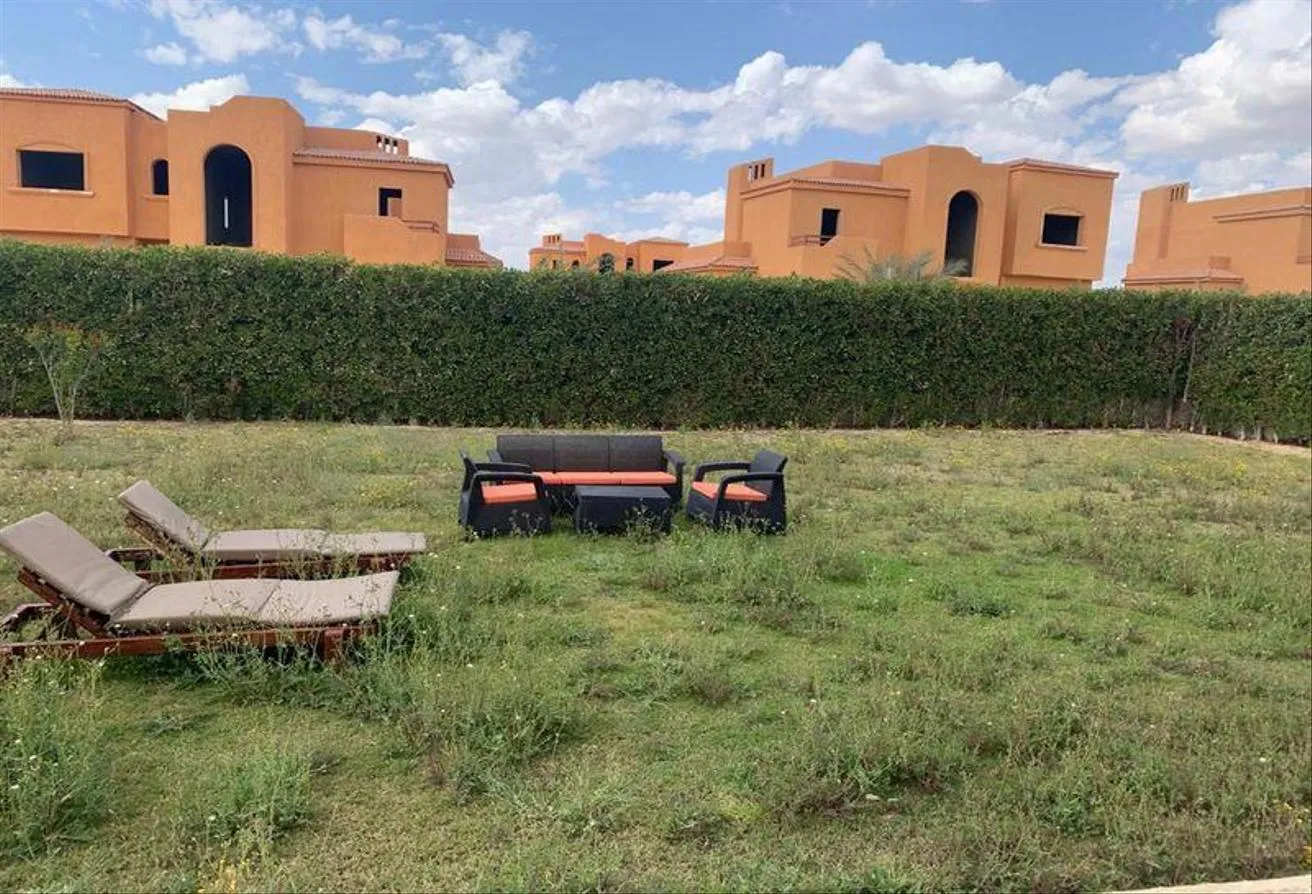 Sale in Wadi Al Nakhil: ڤي