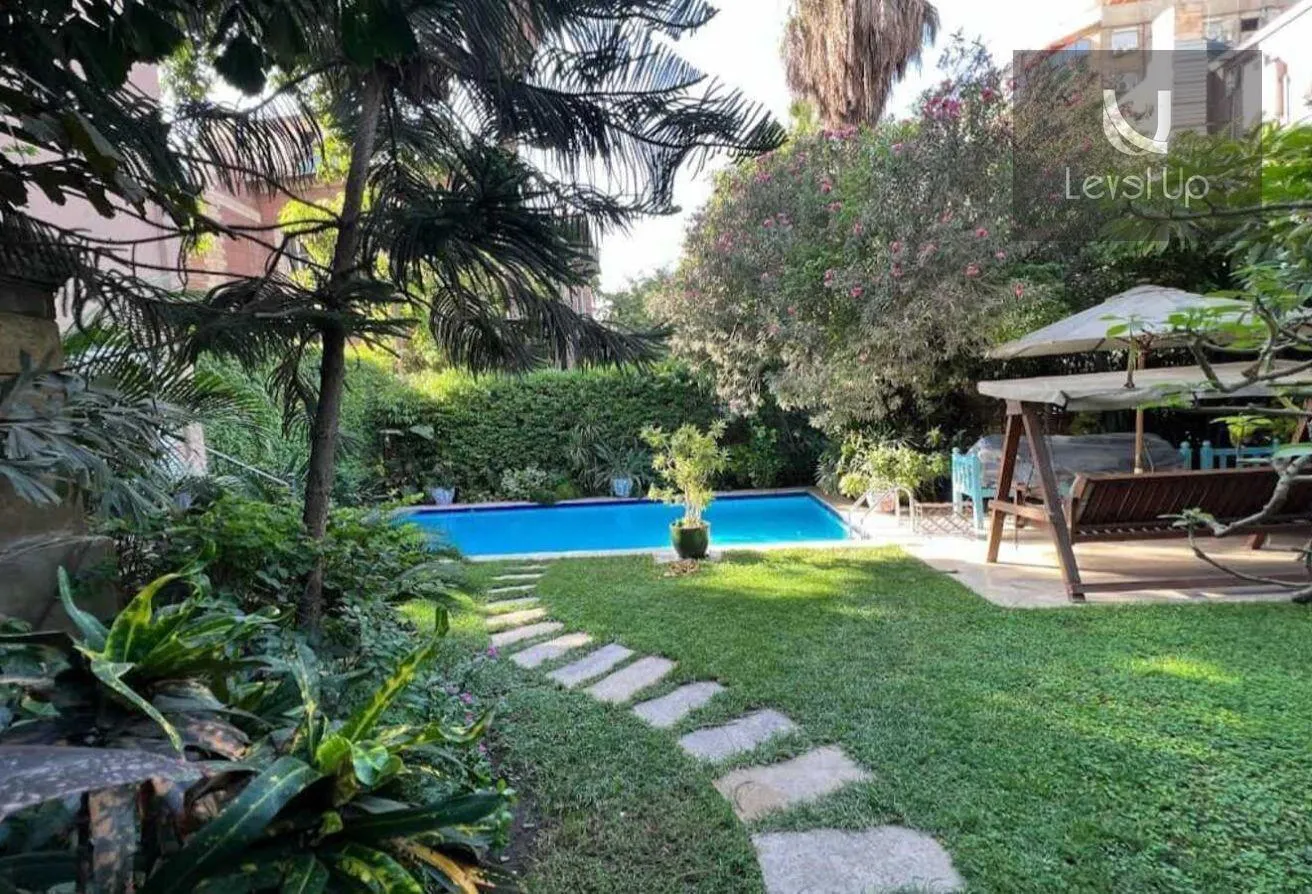 Sale in West Golf: Villa for sale n West Golf Compound on a large are