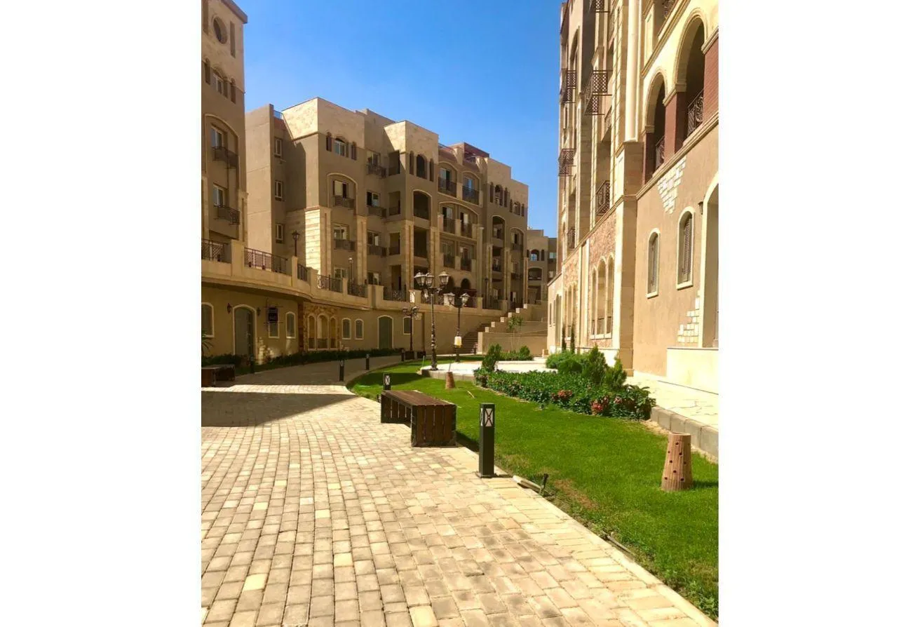 Sale in Rock Vera: حياتك المثالية موجودة فى روك فيرا التجمع الخامس .