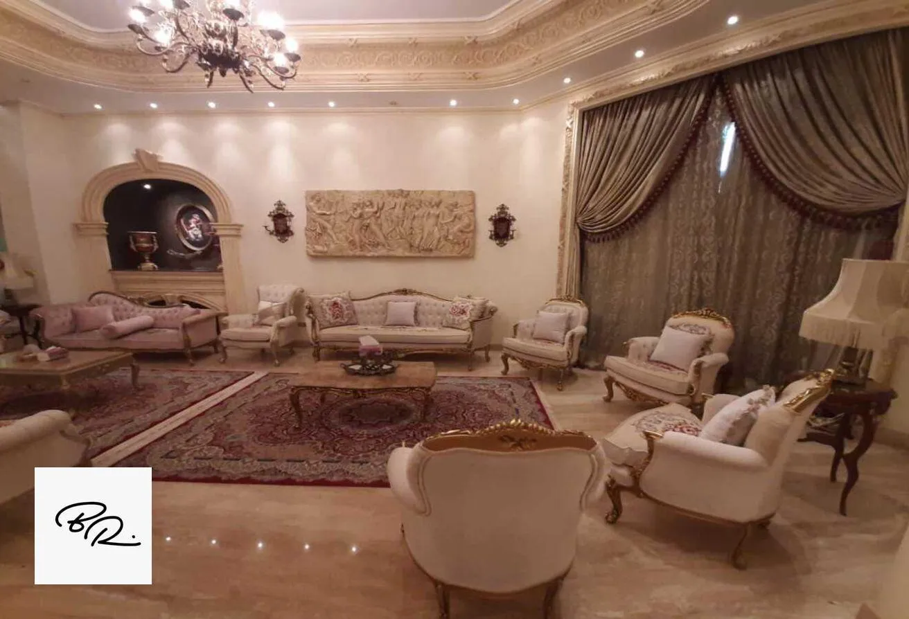 البيع في الشويفات: فيلا مستقلة للبيع تشطيب هاى سوبر ديلوكس 