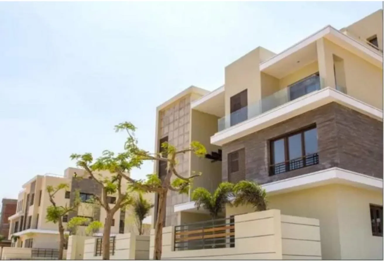 Sale in Pyramids Heights: Duplex with Garden for sale in Pyramids Heights   