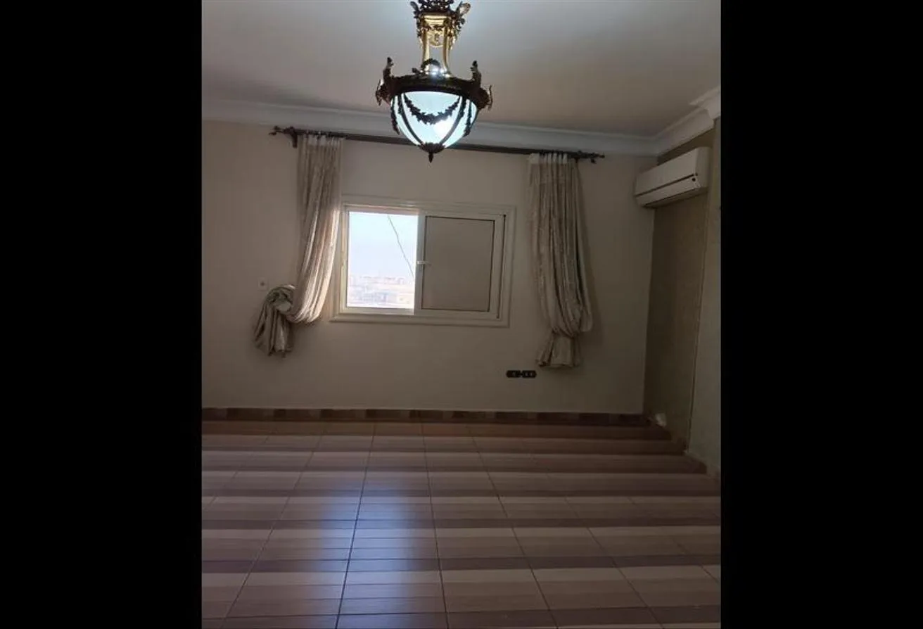 Sale in Beverly Hills Road: شقة استلام فوري امام بيفرلي هليز علي وصلة دهشور