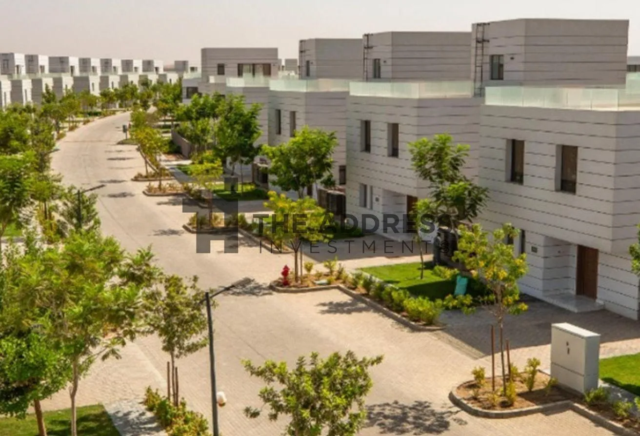 Sale in Al Burouj Compound: RTM 2-bed apartment for sale in installments