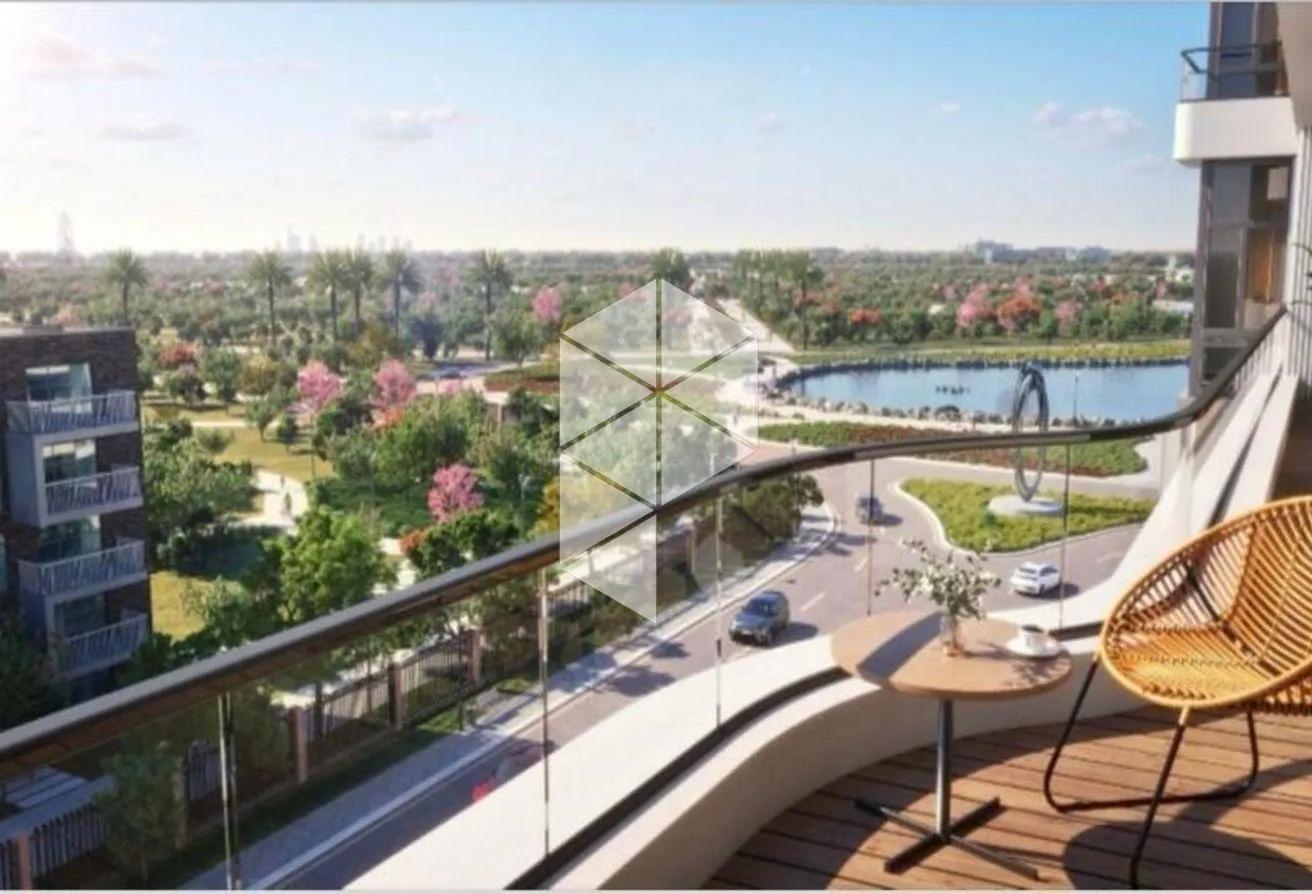 Sale in R7: 3-bedroom apartment for sale with 100% cashback