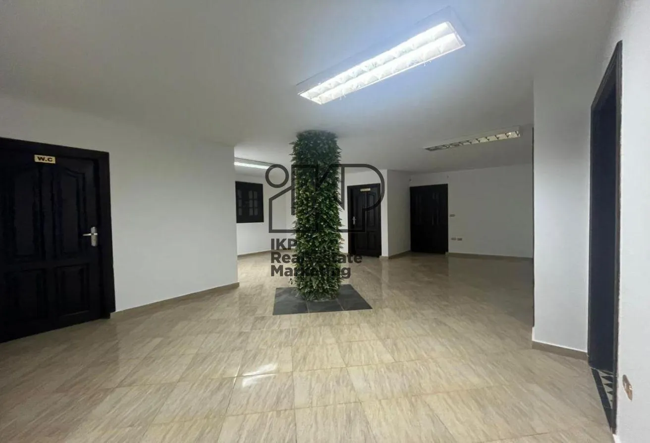 Rent in District 2: 3 bedroom office for rent in the district 2