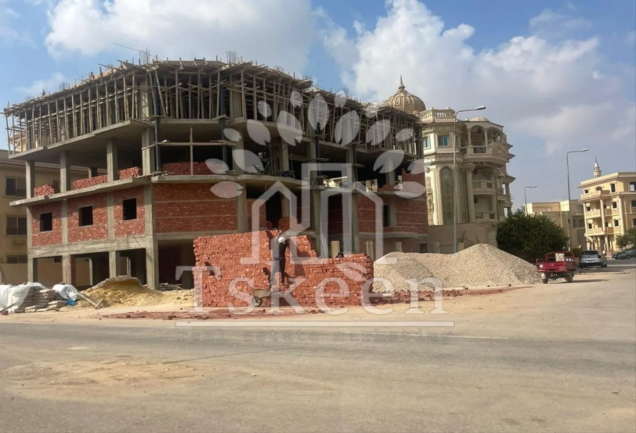 Sale in West Somid Road: بسعر مميز للبيع شقة180م لوكشين مميز جدا غرب سوميد