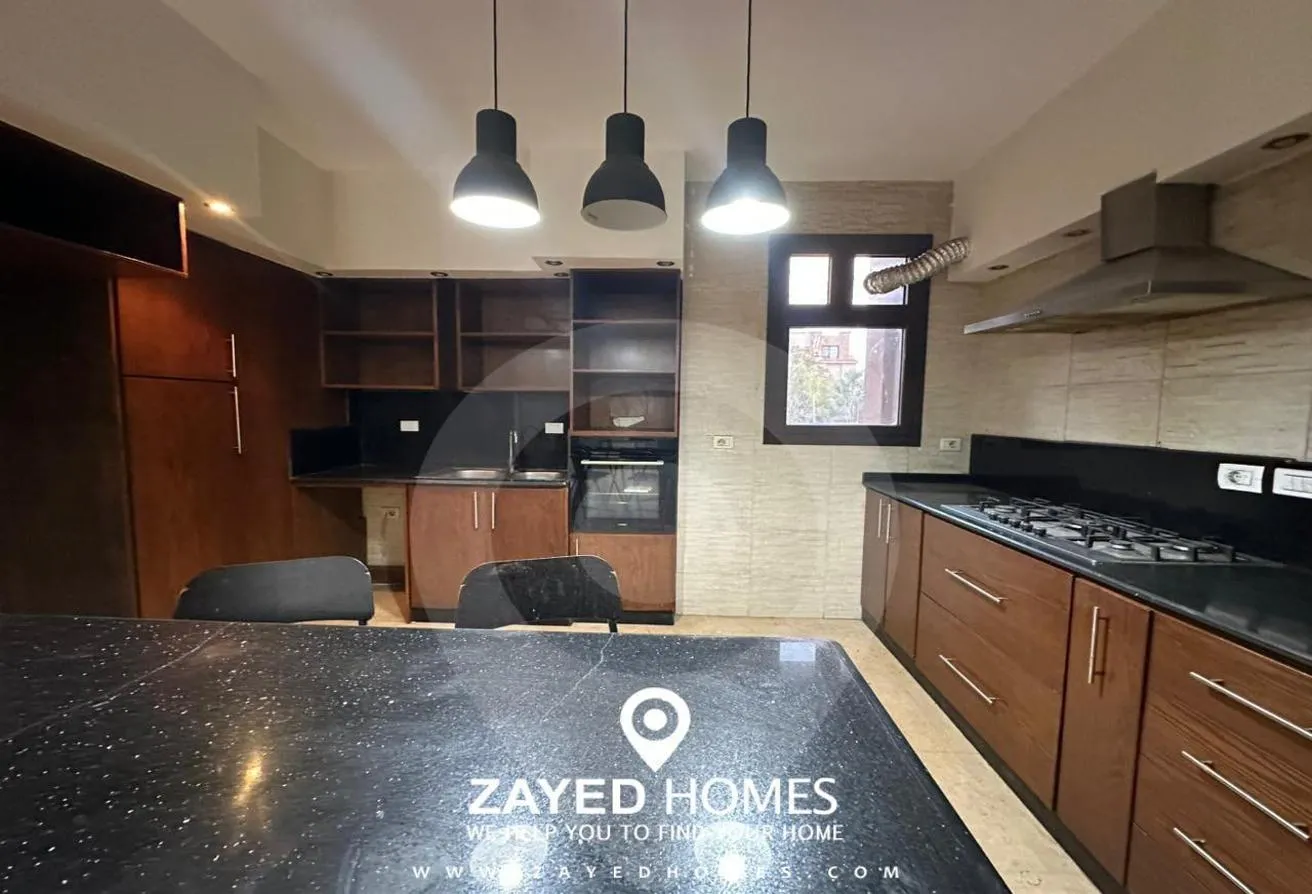 Rent in Casa: شقه للايجار في كازا - بيفرلي هيلز مطبخ وتكيفات ا-