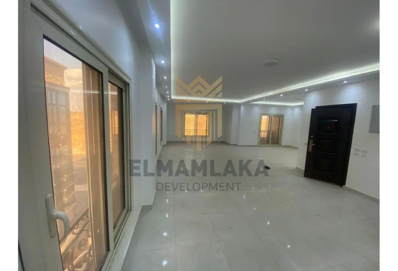 Sale in 16th District: in Mini Luxury Compound view pool