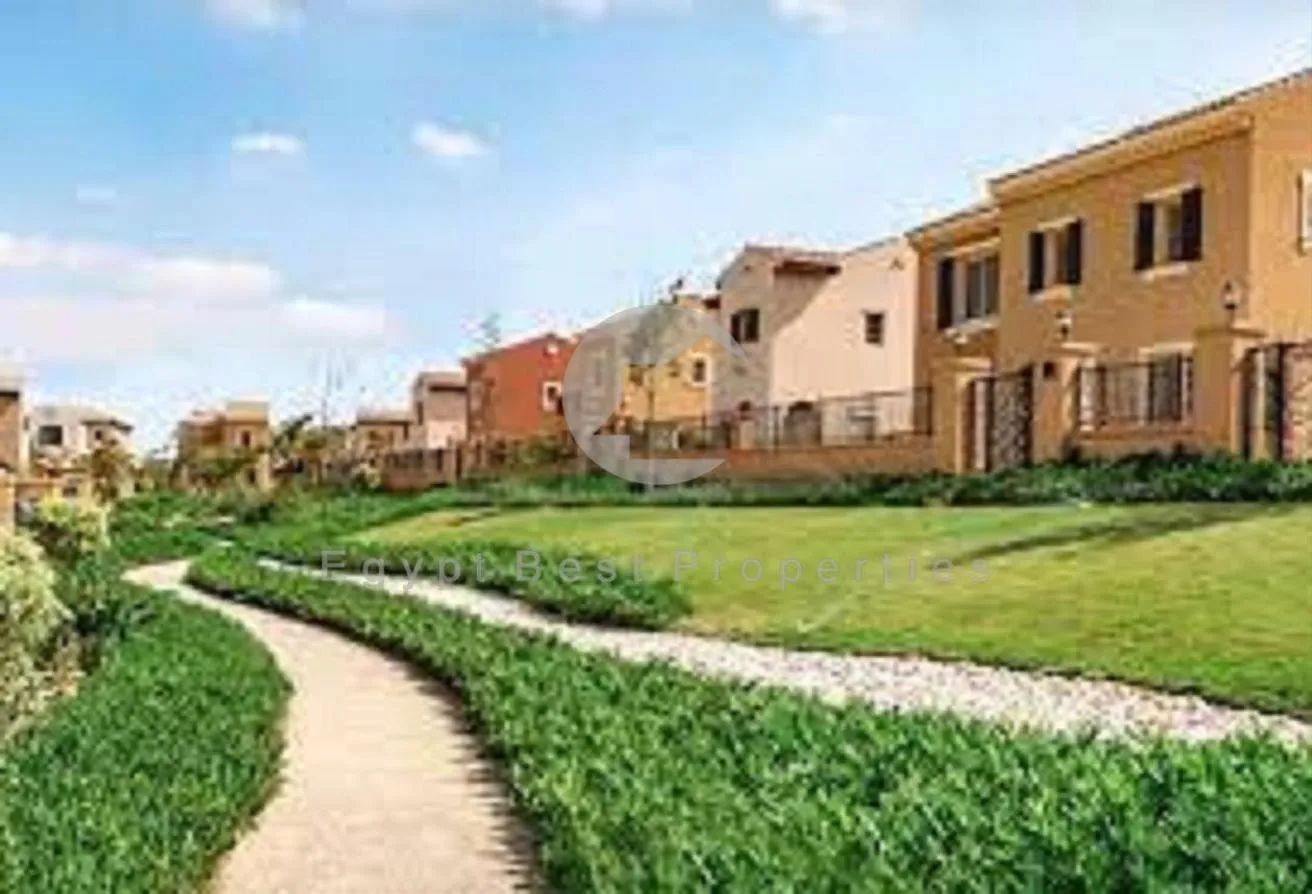 Sale in Mivida: Luxurious villa in mivida 8 bedroom view lake